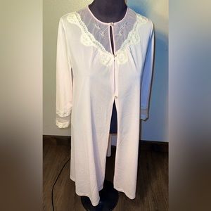 Vintage night gown soft pink with little flowers size m